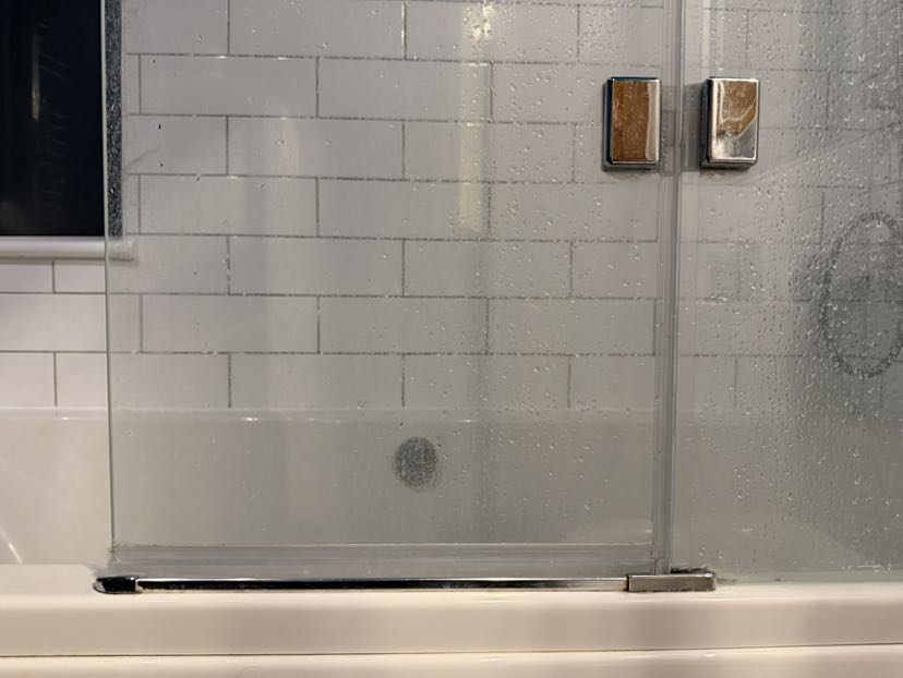 Bifold Shower Seal Types Explained, Which Seal for Framed vs Frameless Door