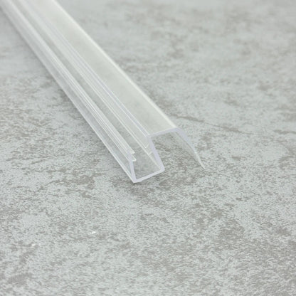 Macro close-up of the S810DTL-N reinforced profile, highlighting the thickened base structure required to support the extended 10mm fin, finished with a consistent high-gloss transparent appearance.