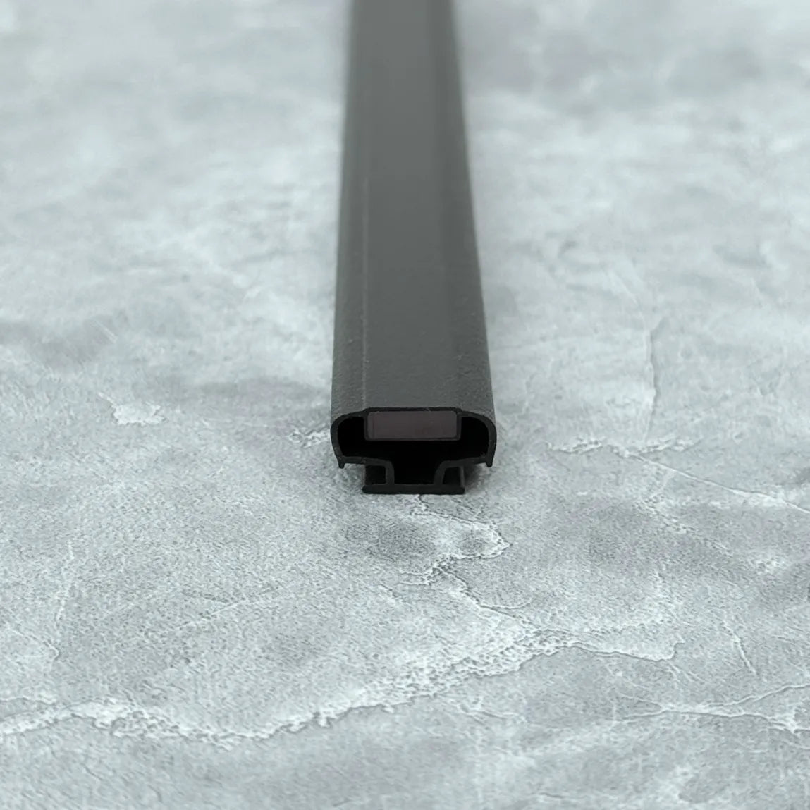 T Shaped Magnetic Shower Door Seal RY2806